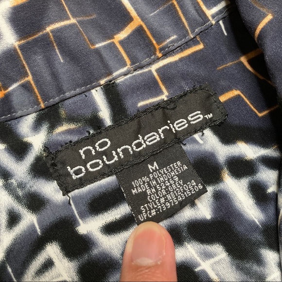 Y2K No Boundaries Full Print Graffiti Button Up - Picture 3 of 4